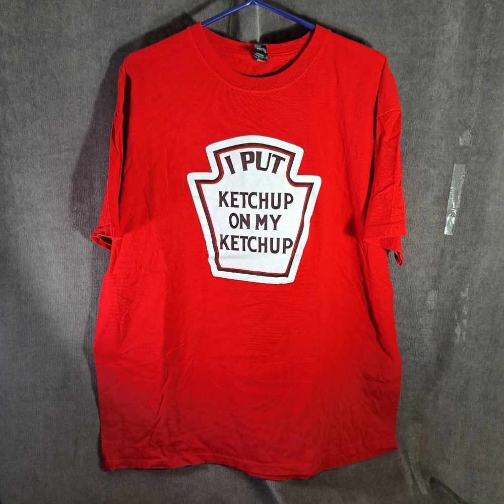 "I Put Ketchup On My Ketchup" Red Humourous Graphic Tee VG XL
